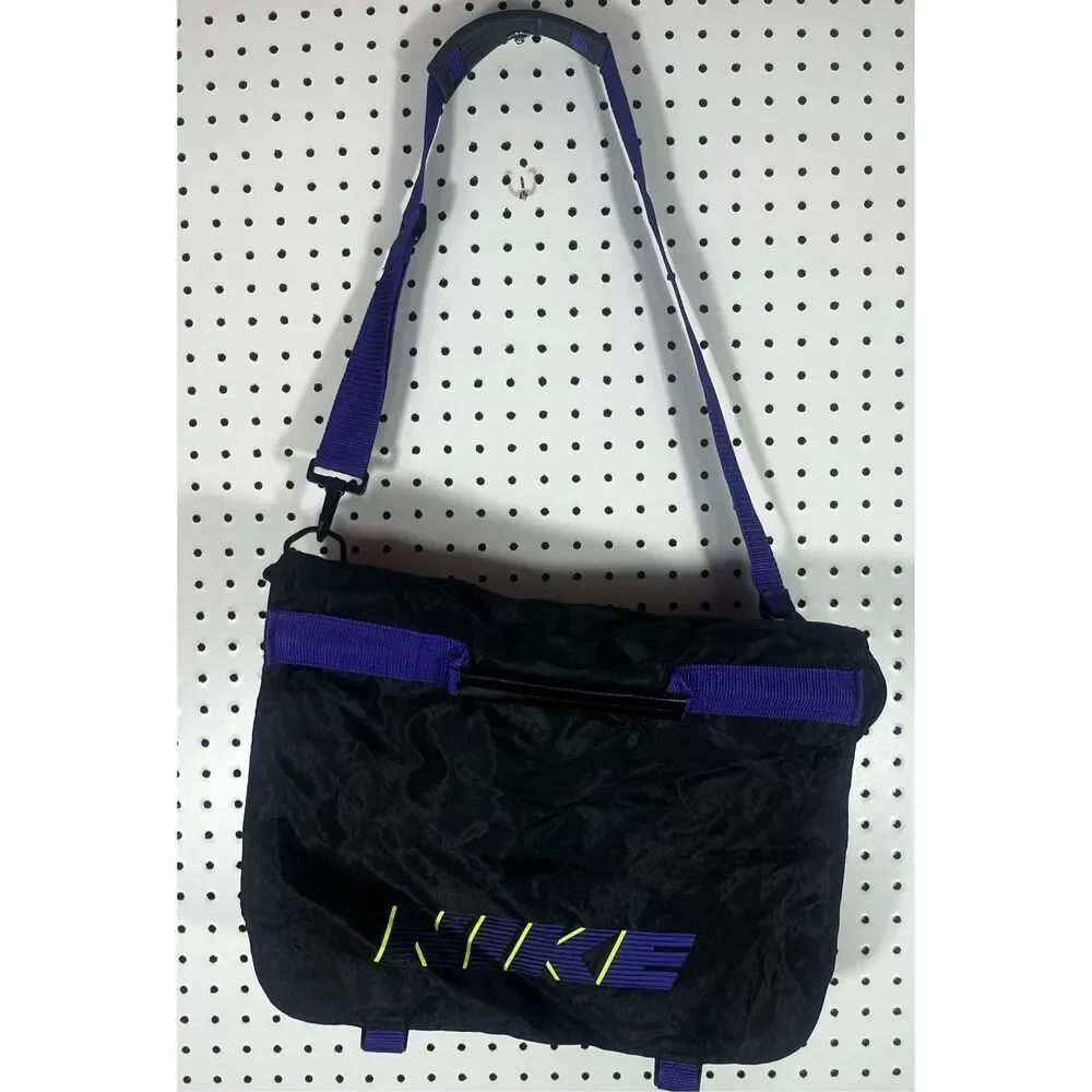 Vintage Nike messenger bag